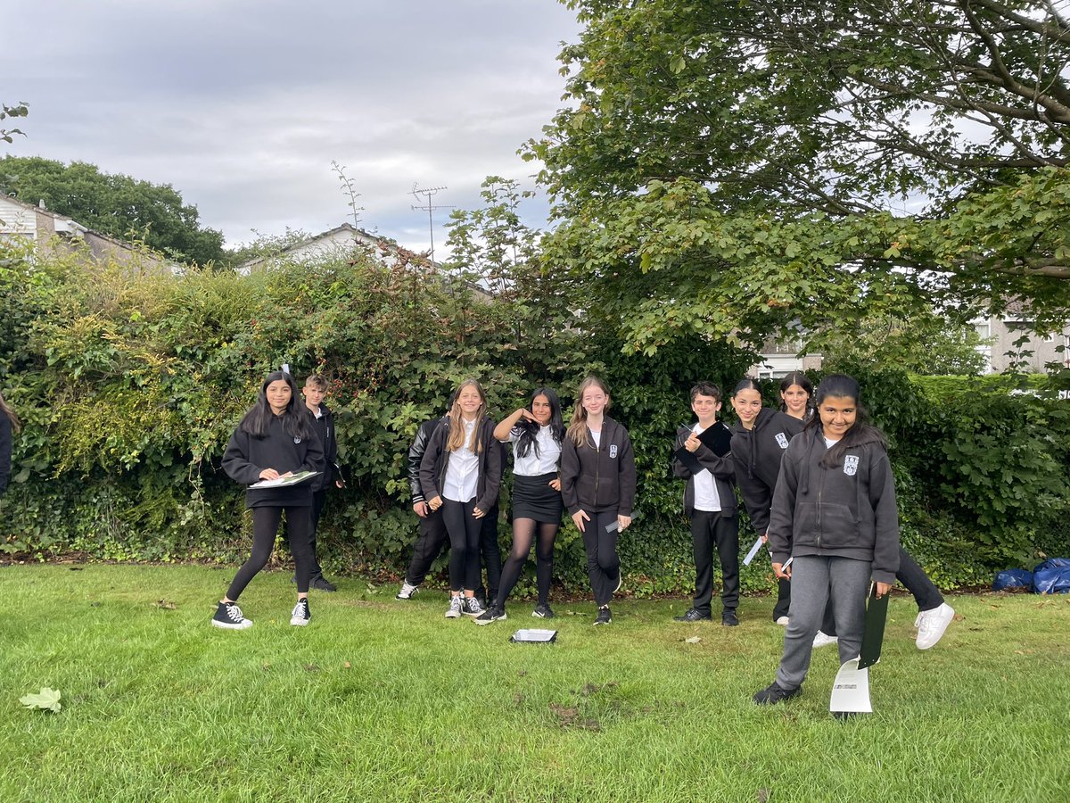 Miss Ewart (@miss_c_ewart) on Twitter photo This morning S1 are conducting an air quality survey using sycamore leaves as a bioindicator 🍁 🚙 💨
<a href="/Royal_High_Sch/">Royal High School</a> This morning S1 are conducting an air quality survey using sycamore leaves as a bioindicator 🍁 🚙 💨
<a href="/Royal_High_Sch/">Royal High School</a>
