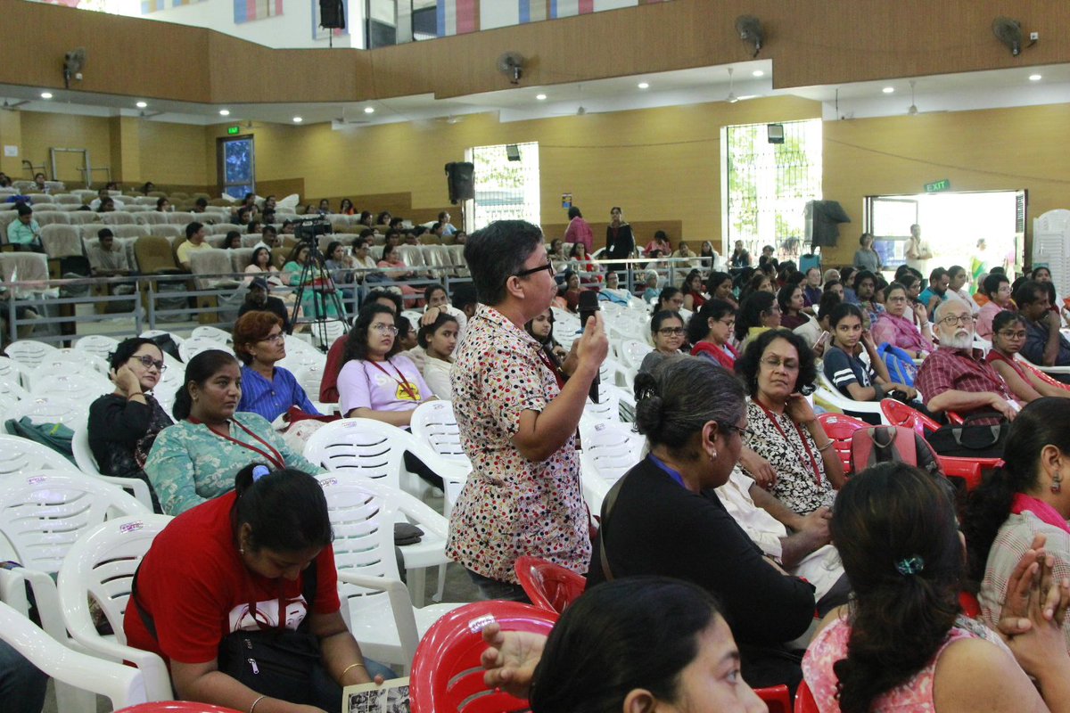 IAWS XVII National Conference Valedictory Session! 💖

#iaws #NationalConference #womensstudies #day04 #valedictorysession