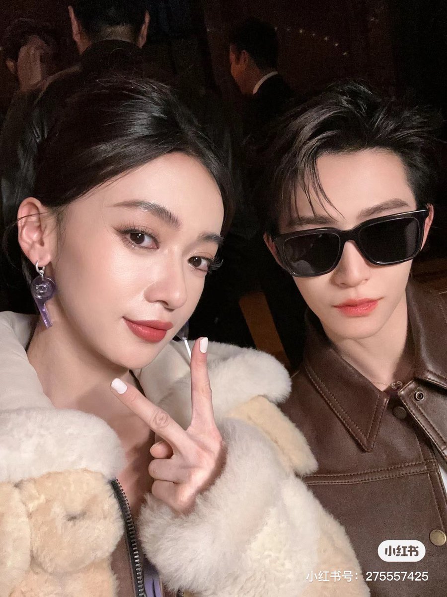 G_Charlie_Liuyu's tweet image. 20230911  Pick up Xiaoyu from Wu Jinyan&apos;s XHS🤣😎

#LiuYu #刘宇 #リュウユ
#리우위 #หลิวอวี่ #LưuVũ