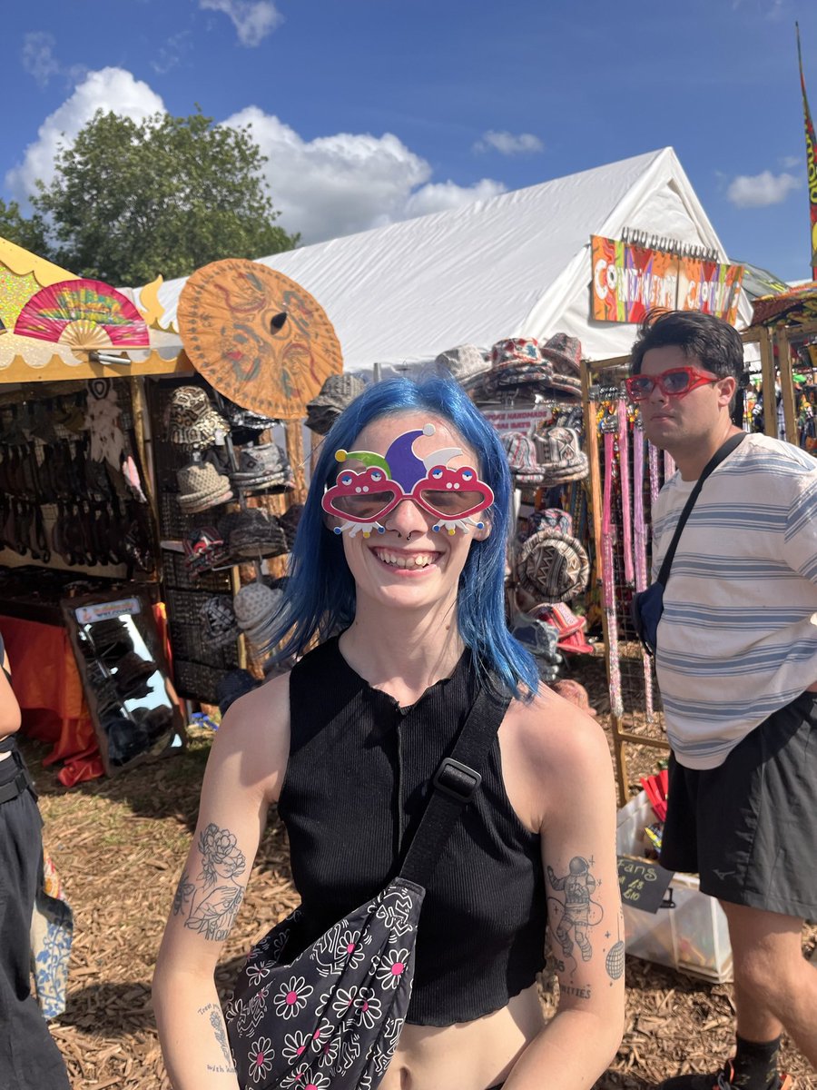 _petty's tweet image. Happy birthday @hollieh0llie! Love you sm ❤️❤️