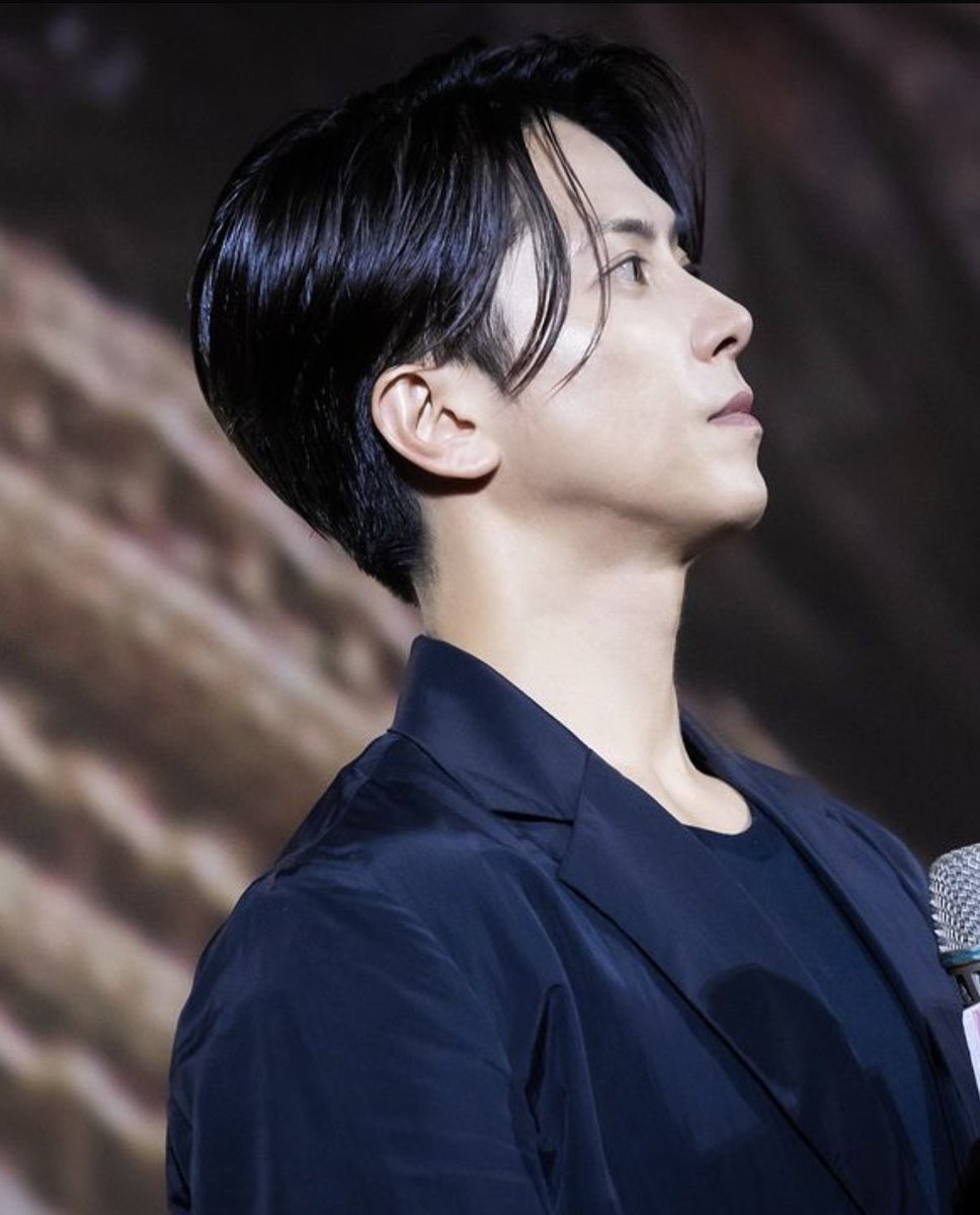 これを見た人は横顔の画像を貼れ 何度でも便乗😁 ＃山下智久