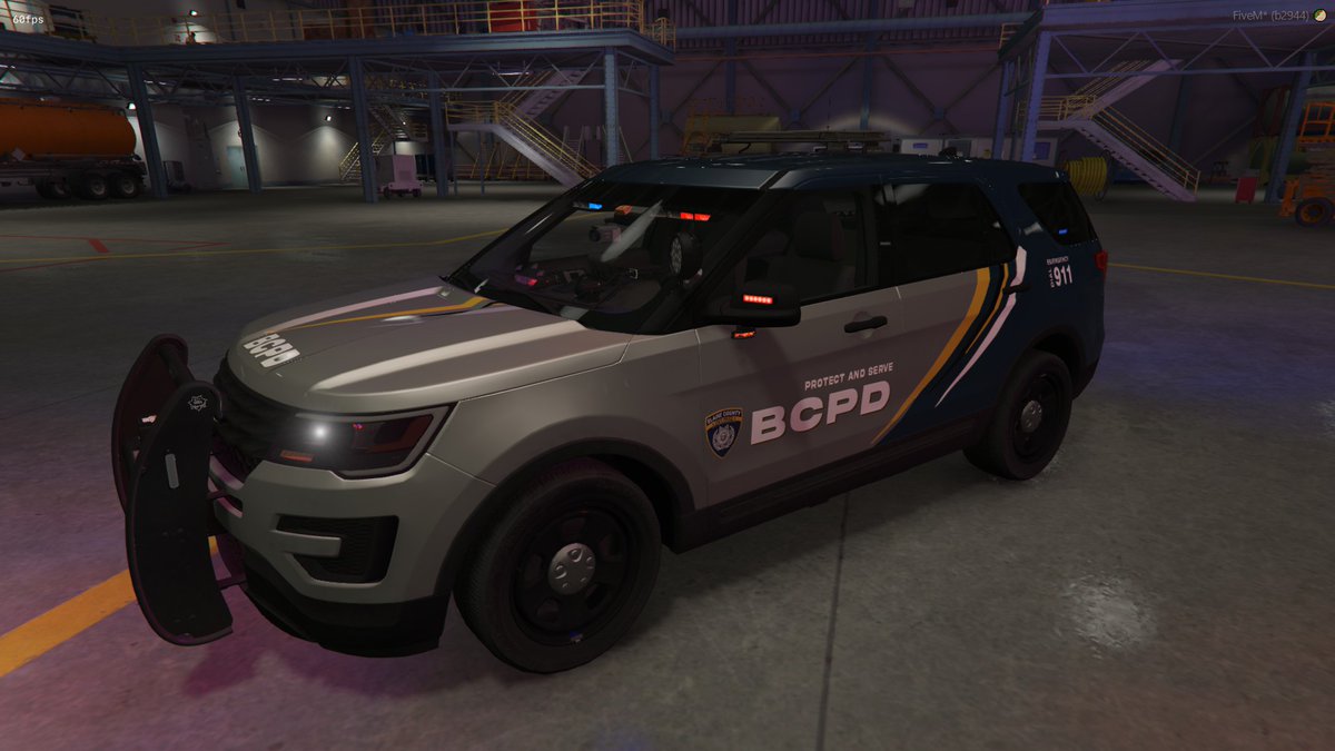 Wshark67's tweet image. Fallait que je vous le montre. 

Les véhicules de police du serveur sont incroyables 🤩
La police va être super bien ! 

On approche de la fin du dev mais je sais toujours pas quoi jouer ...