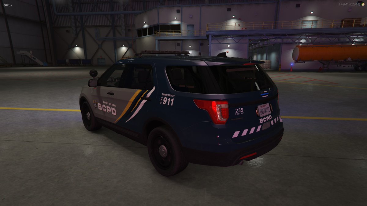 Wshark67's tweet image. Fallait que je vous le montre. 

Les véhicules de police du serveur sont incroyables 🤩
La police va être super bien ! 

On approche de la fin du dev mais je sais toujours pas quoi jouer ...