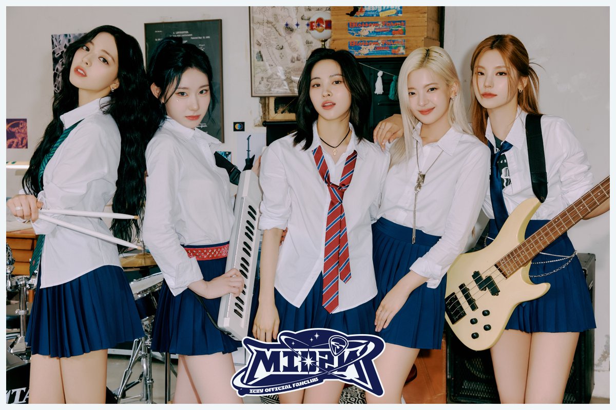 ITZY OFFICIAL FANCLUB MIDZY 3RD GENERATION #ITZY Join BAND ITZY