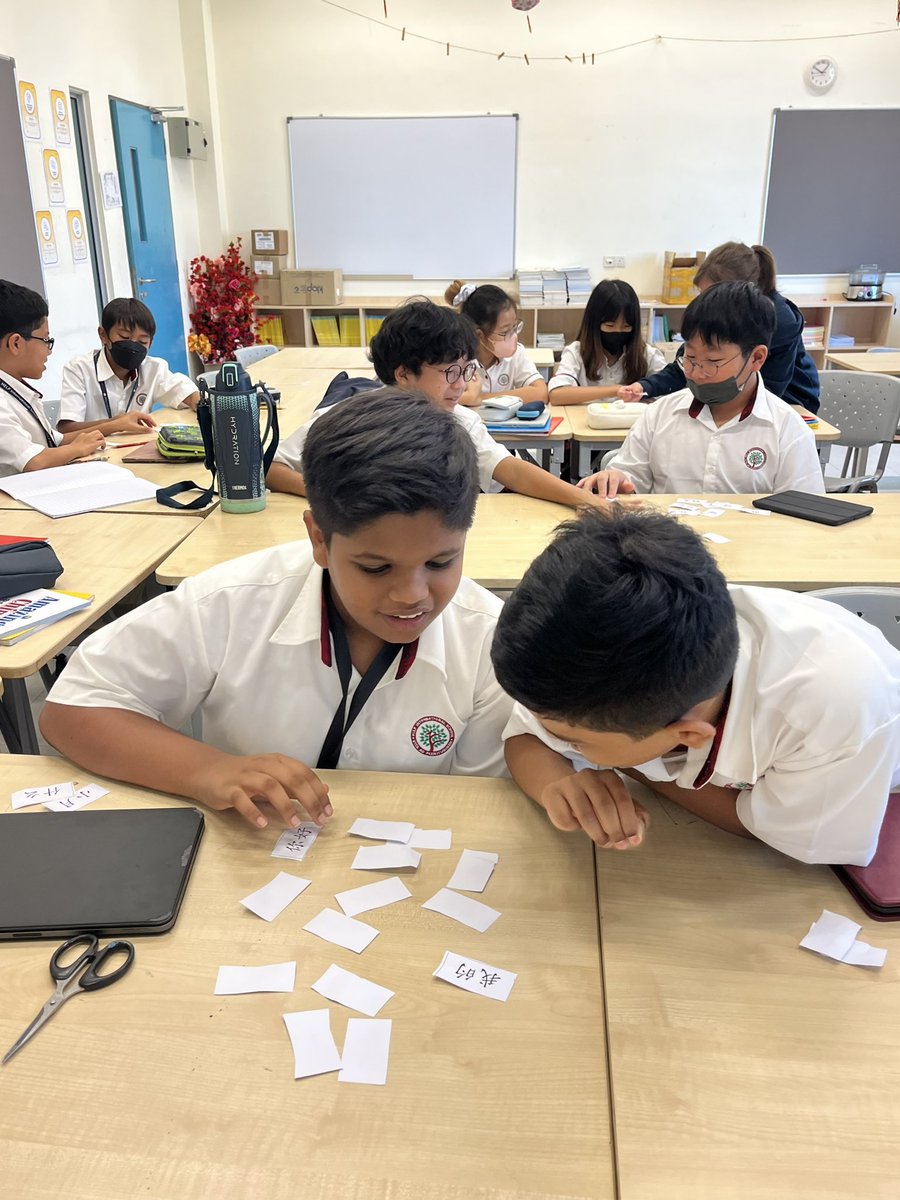 TsenIrene's tweet image. Learning becomes enjoyable when there&apos;s excitement! Year 7 Mandarin foundation students enthusiastically race to read the mandarin words quickly and accurately, ss who reads the most words is the winner🤩 #his_learning