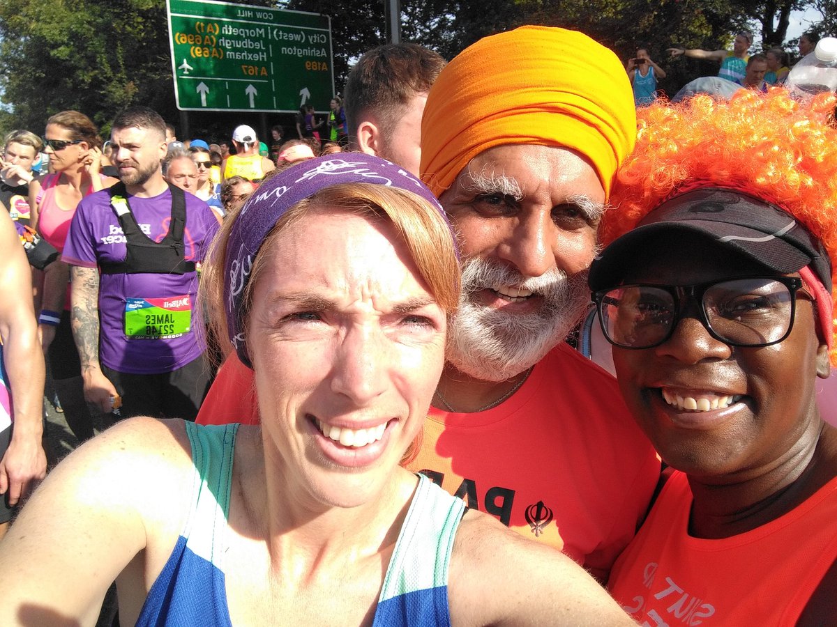 GNR <a href="/Great_Run/">Great Run</a> you were truly iconic #BucketList run.Loved the Red Arrows performing their ❤️ as I finished.Brilliant stewards and spectators even amongst 60k people managed to find some friendly faces. Well done to everyone especially our 1k <a href="/MindCharity/">Mind</a> &amp;LM runners so inspiring