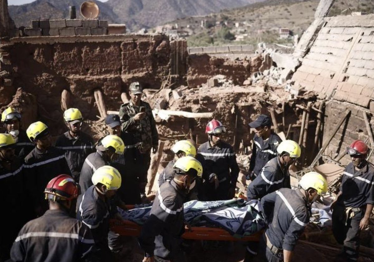 Viaje a los dominios de la muerte en #Marruecos

Los habitantes de la región montañosa más afectada suplican ayuda  mientras lloran a los suyos, sepultados en viviendas que se convirtieron  en tumbas

Foto <a href="/EFEnoticias/">EFE Noticias</a> 
Vía <a href="/elcorreo_com/">El Correo</a> 

elcorreo.com/internacional/…