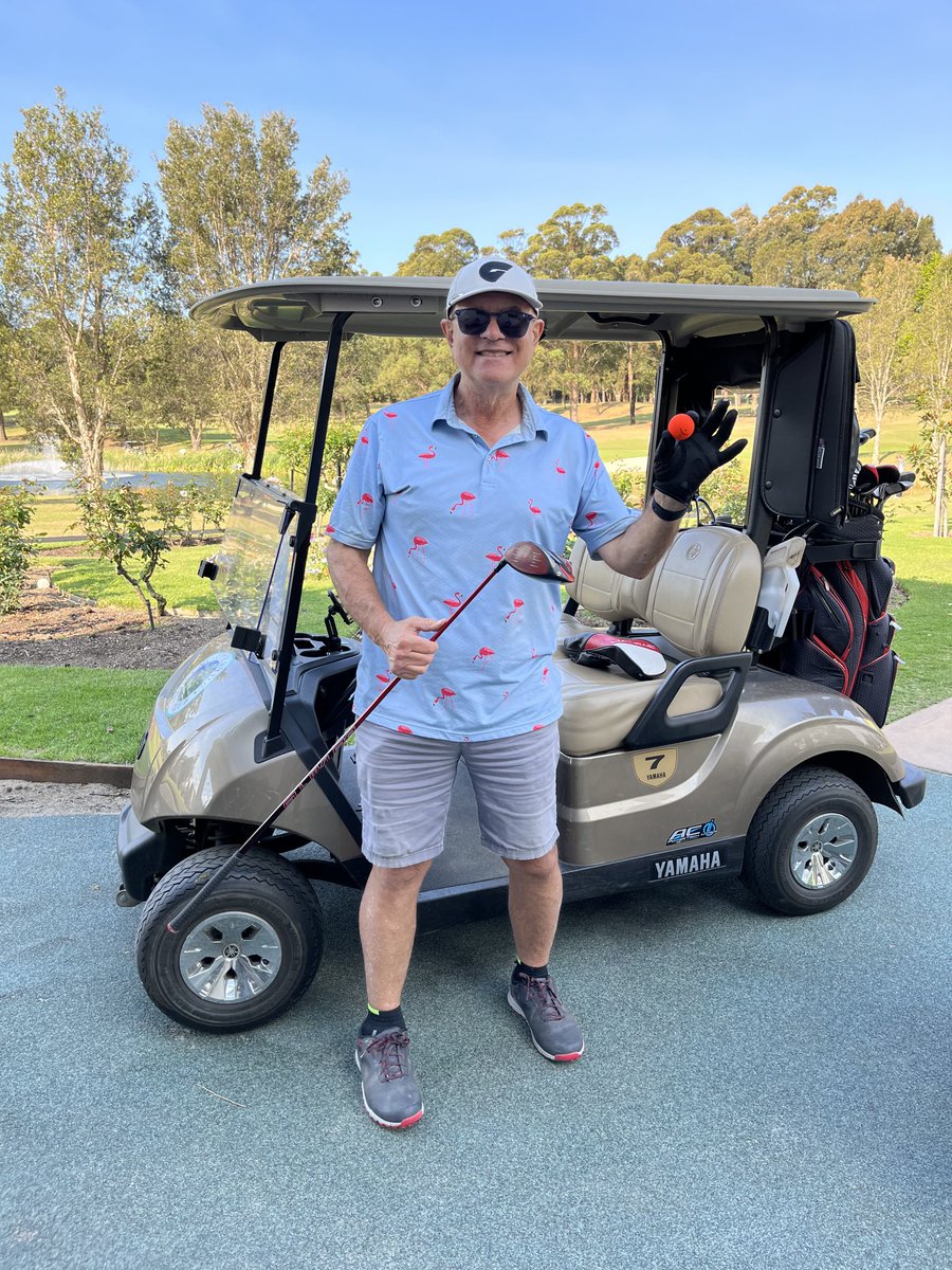 It’s an Orange Tsunami on the golf course as well! #GWSGIANTS