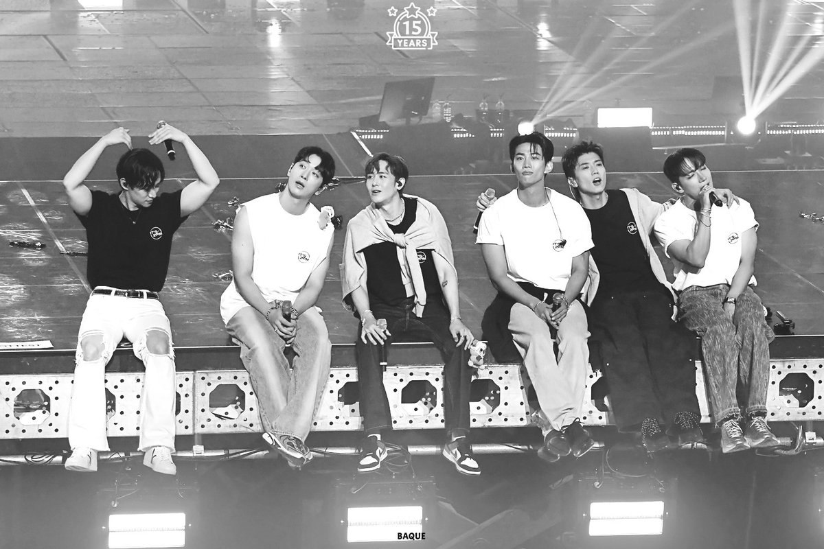 Baque1227's tweet photo. 데뷔15주년 다시한번 축하해!!
💗❤️💚💙💛💜
#2PM #투피엠
#Its_2PM
#2PM_15th_Anniversary https://t.co/CvOTTgA7CI