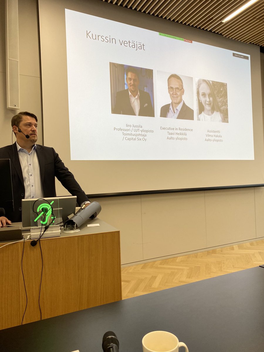 ”#Osuustoiminta innovatiivisena yritysmuotona” kurssi polkaistiin tänään #Aaltobiz yliopistossa käyntiin #sryhma #op #lahitapiola #metsagroup