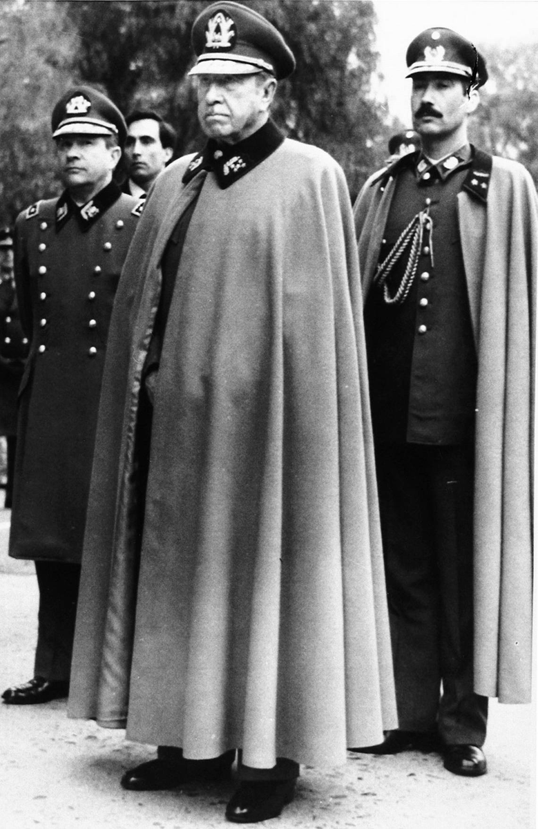 BlobRai3's tweet photo. " KILLINGER ".
(1973- 2023).
11 settembre 1973, 50 anni dal golpe in Cile. "Non vedo perché dovremmo restare con le mani in mano a guardare mentre un Paese diventa comunista a causa dell'irresponsabilità del suo popolo....". (Henry Kissinger, ex segretario di Stato USA ). https://t.co/nQvmO6eohL