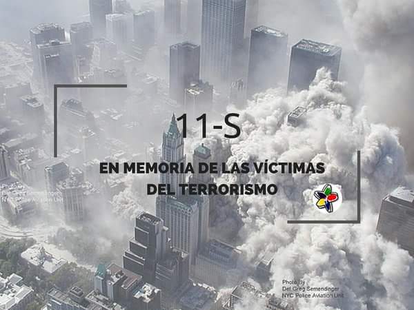 #TalDiaComoHoy de 2001 se cometió uno de los mayores atentados terroristas de la historia, casi 3.000 personas fueron asesinadas y hubo miles de heridos. No olvidamos. 

#11Septiembre #11S

In remembrance of victims of terrorism #Honor911