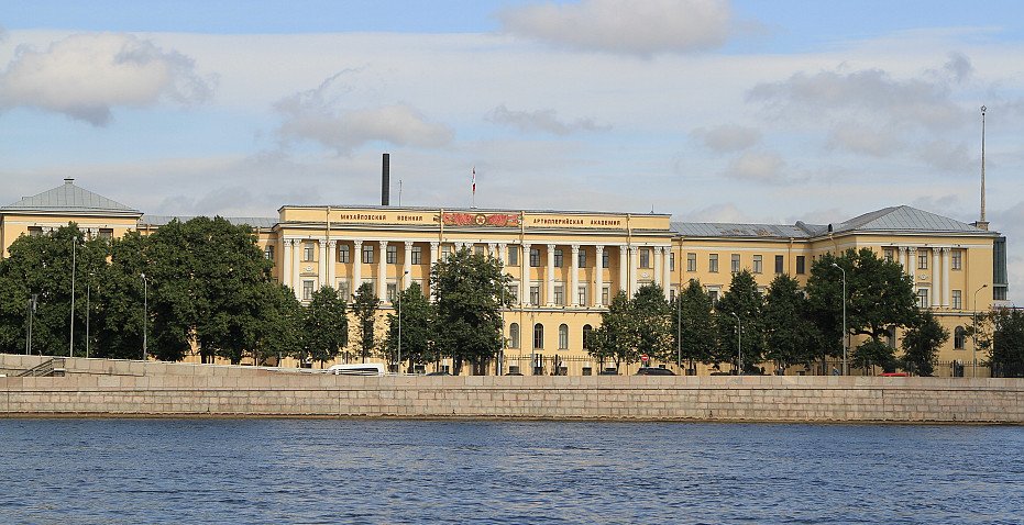11 сентября 1855 года -  образована  Михайловская артиллерийская академия.