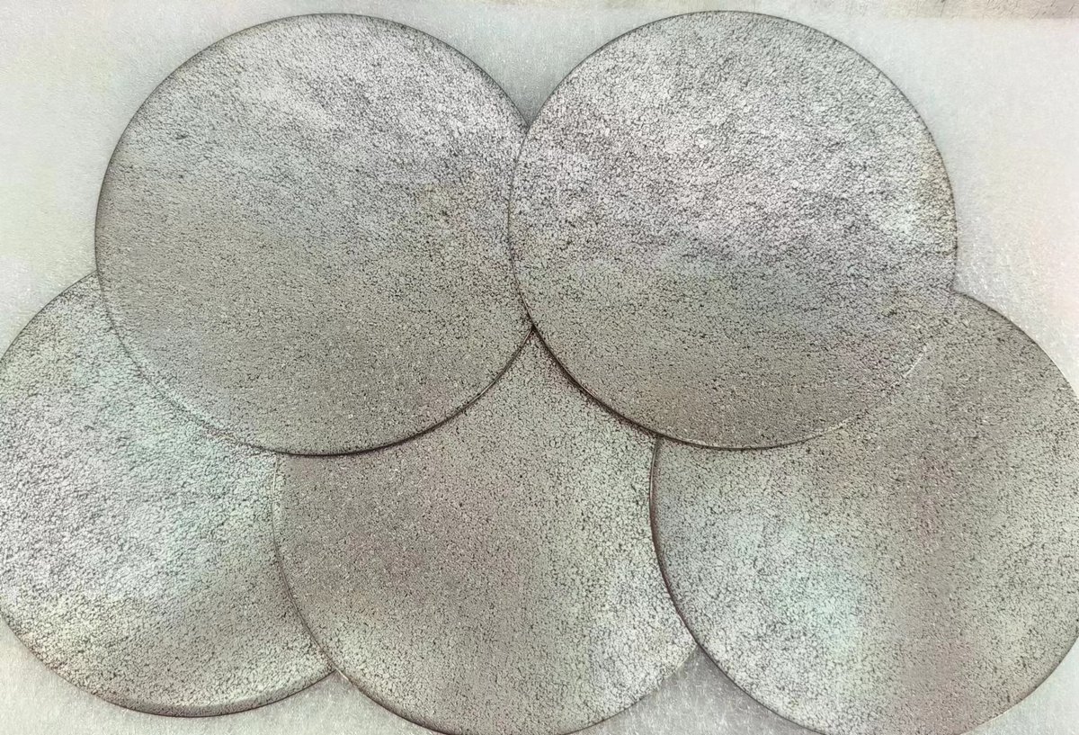 30um sinered porous titanium plate as PTL for PEMWEs #PEMelectrolyzer #PTL #hydrogen  #H2energy #PEMWE #PEMelectrolysis