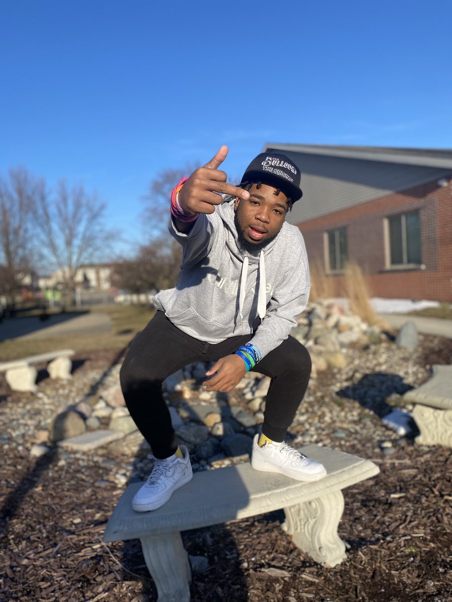 ROYAL VILLAIN👑 tweet media