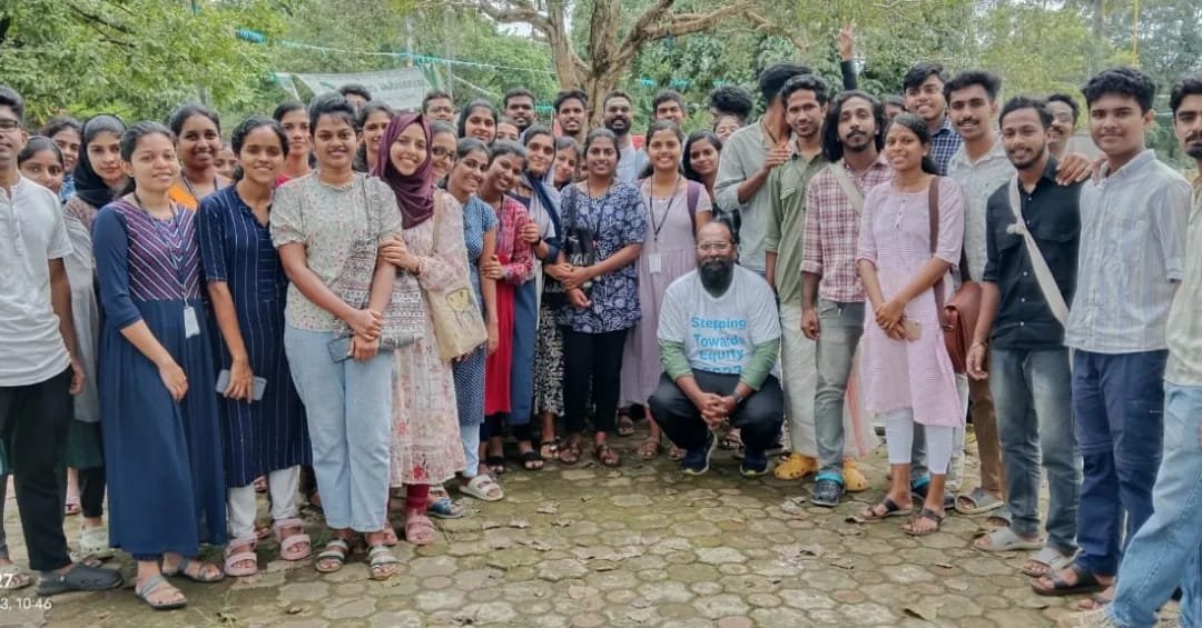 MinDTrustkerala's tweet photo. Arun reached Calicut university as part of the campaign "STEPPING TOWARDS EQUITY". An Awareness Walk for People Who Live With Muscular Dystrophy in India.
#mobilityindystrophy
#musculardystrophy
#walkingforsma
#studentscampaign
#wheelchair
#wheelchairlife https://t.co/5ZFQxIGSjm
