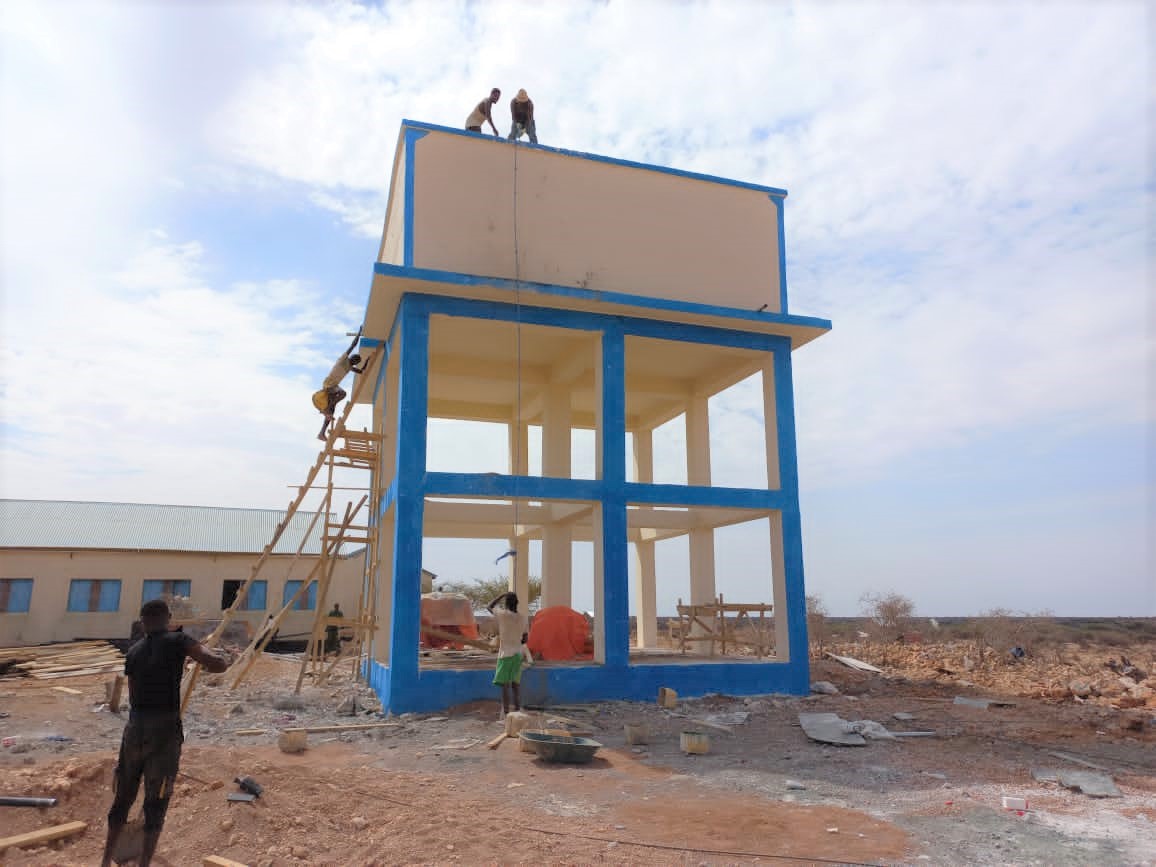 unicefsomalia's tweet photo. Good news💧

With support from @USAIDSavesLives, #UNICEF is providing displaced people in #Laascaanood with clean water through the construction of boreholes supporting the community, school &amp; health centre.

8,000 households will benefit from this once it's completed. https://t.co/b0FLS2UVeY