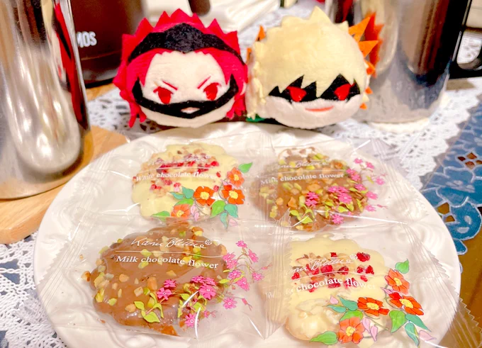 えへへ魚拓さん( )に頂いたお引越し祝いの毎晩えりかさんとお茶会しながらイベント楽しかったねェって美味しく頂きましたありがとうございます 