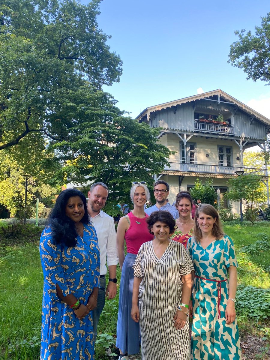 Unser #Sommerfest im Park der Villa Wuppermann in #Leverkusen Schlebusch mit Besuch aus den Parlamenten, anderen Parteien, der Stadtverwaltung und Vereinen.