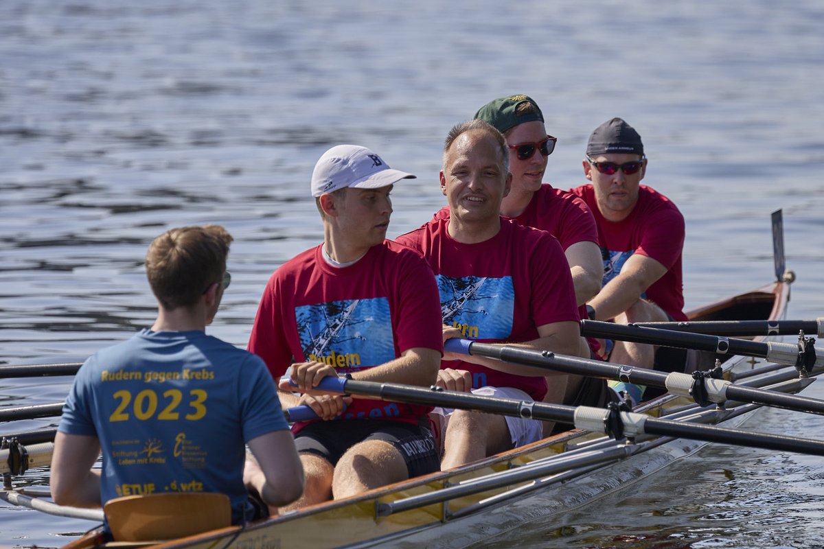 Eine Klinik, zwei Teams und ein Haufen Spass beim 2. Rudern gegen Krebs in #Essen. Vielen Dank für die tolle Organisation und einen wunderschönen Tag. Danke auch an die Sponsoren! ⁦<a href="/HamatologieUk/">Hämatologie und Stammzelltransplantation, UK-Essen</a>⁩ ⁦<a href="/UniklinikEssen/">Uniklinikum Essen</a> ⁦<a href="/EKFStiftung/">Else Kröner-Fresenius-Stiftung</a>⁩ #WTZ