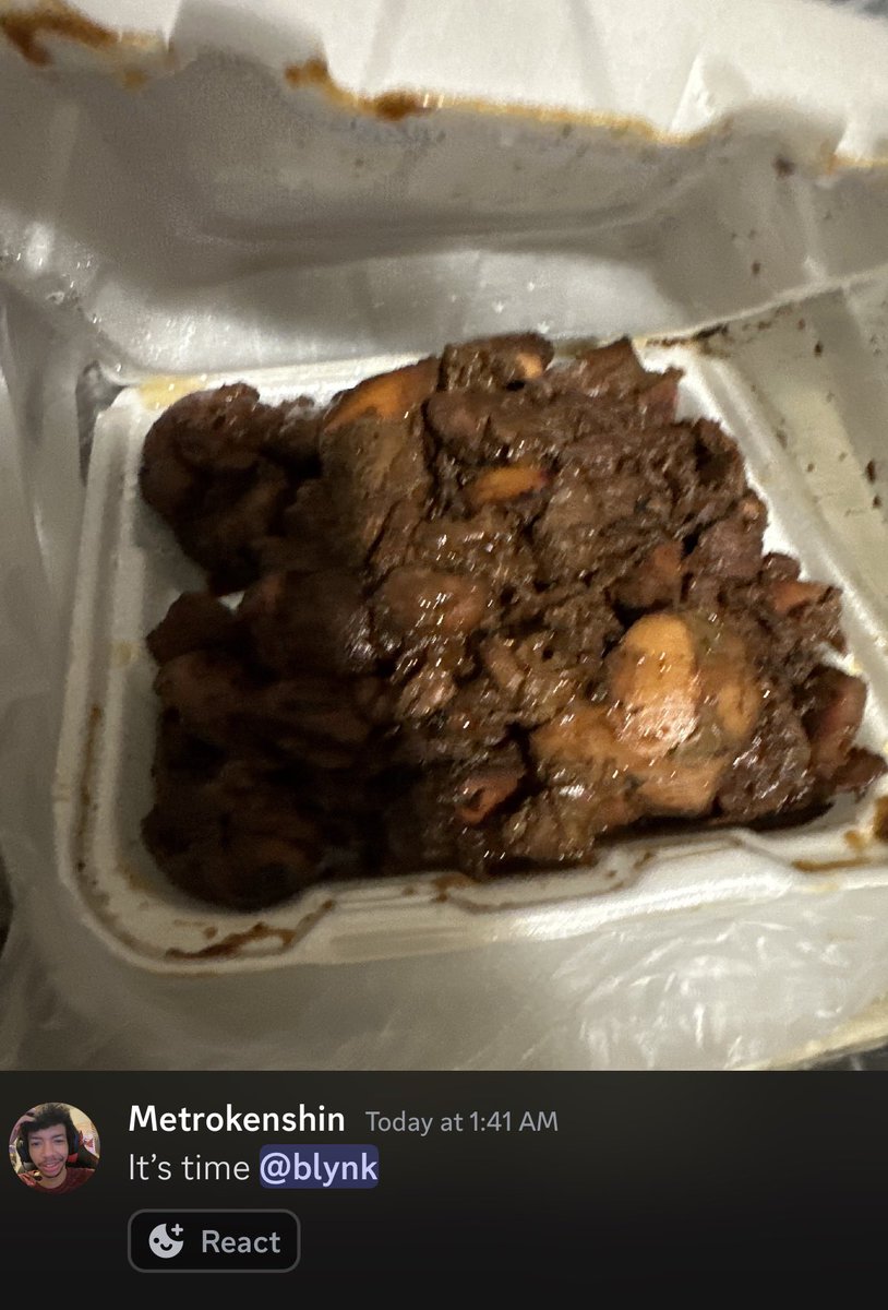 someone help <a href="/aYoMetty/">Metrokenshin 👾</a> is about to eat this trash