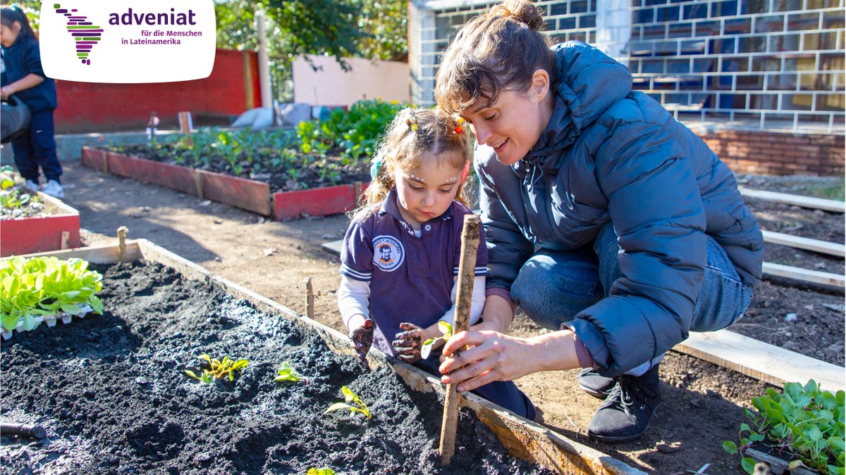 „Die Kinder lernen hier sehr früh, #nachhaltig mit den #Ressourcen dieser Welt umzugehen“. Die Schauspielerin Friederike Becht hat ein Adveniat-Projekt in #Uruguay besucht, das Kinder für den Umweltschutz sensibilisiert: bit.ly/Becht-Uruguay