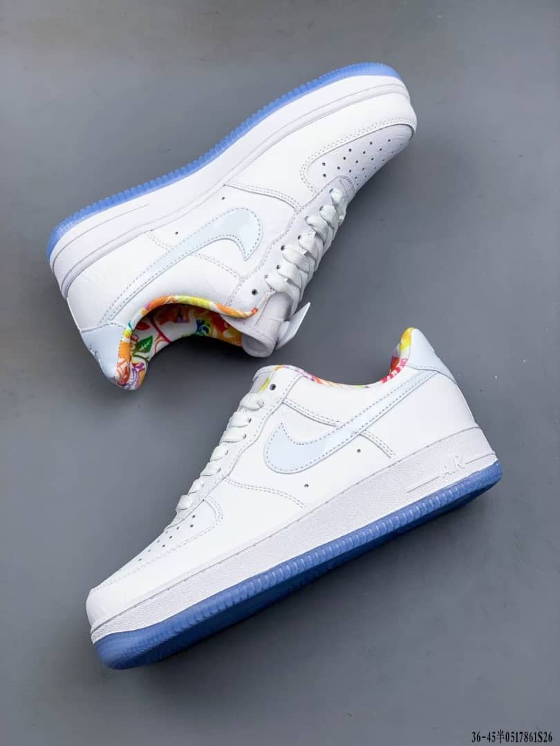 Reetundu's tweet photo. Nike Air Force 1 Low “Year Of The Rat” For Chinese New Year 2020
Brand new and boxed 
$130
Size 7.5UK 
Harare Deals https://t.co/ERMz4iYMQP