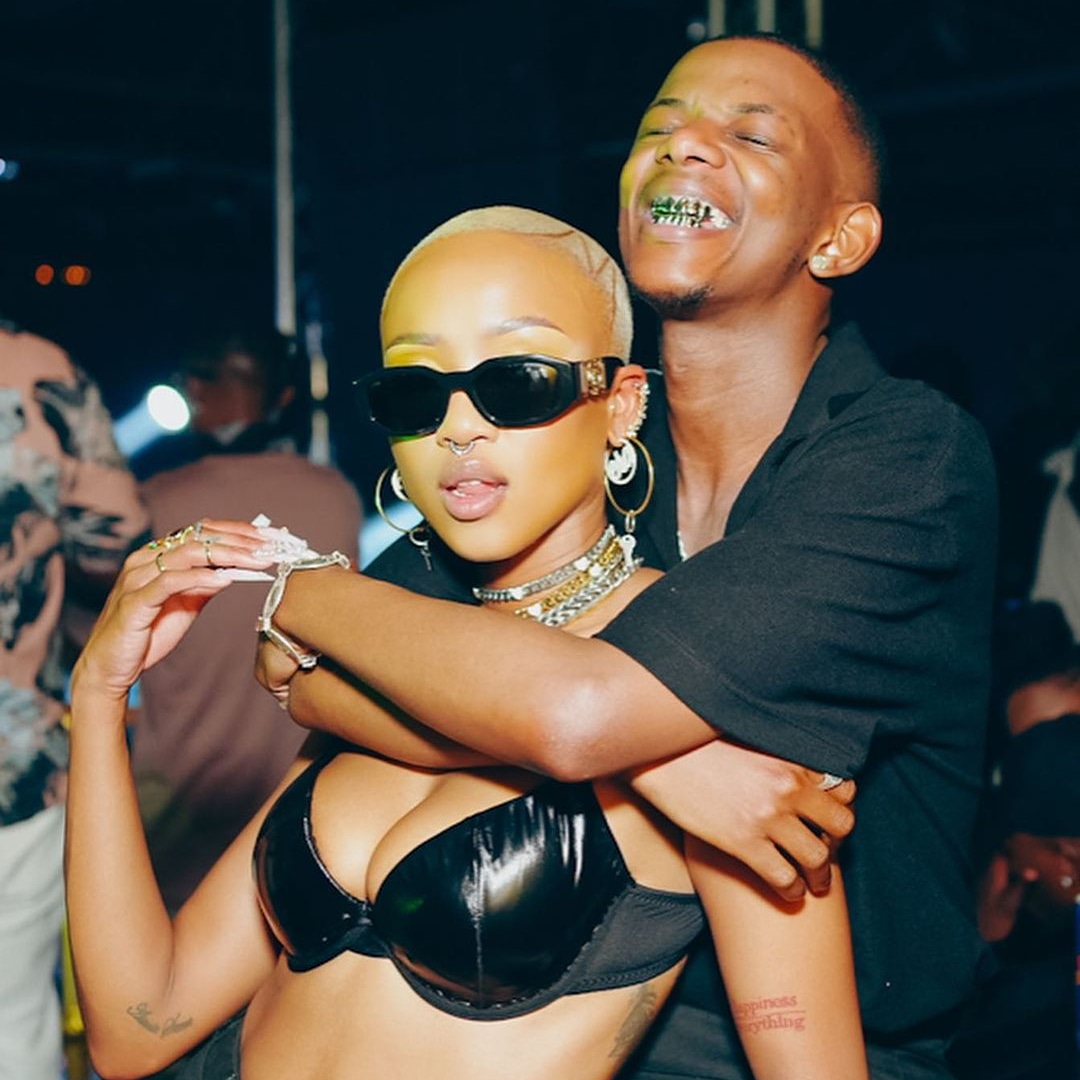 SAHHReviews's tweet photo. This two would make a beautiful couple ❤

@moozlie x @magleradoeboy 

 Dont you think?

#SAHipHopReviews https://t.co/VpI0MCOoeq