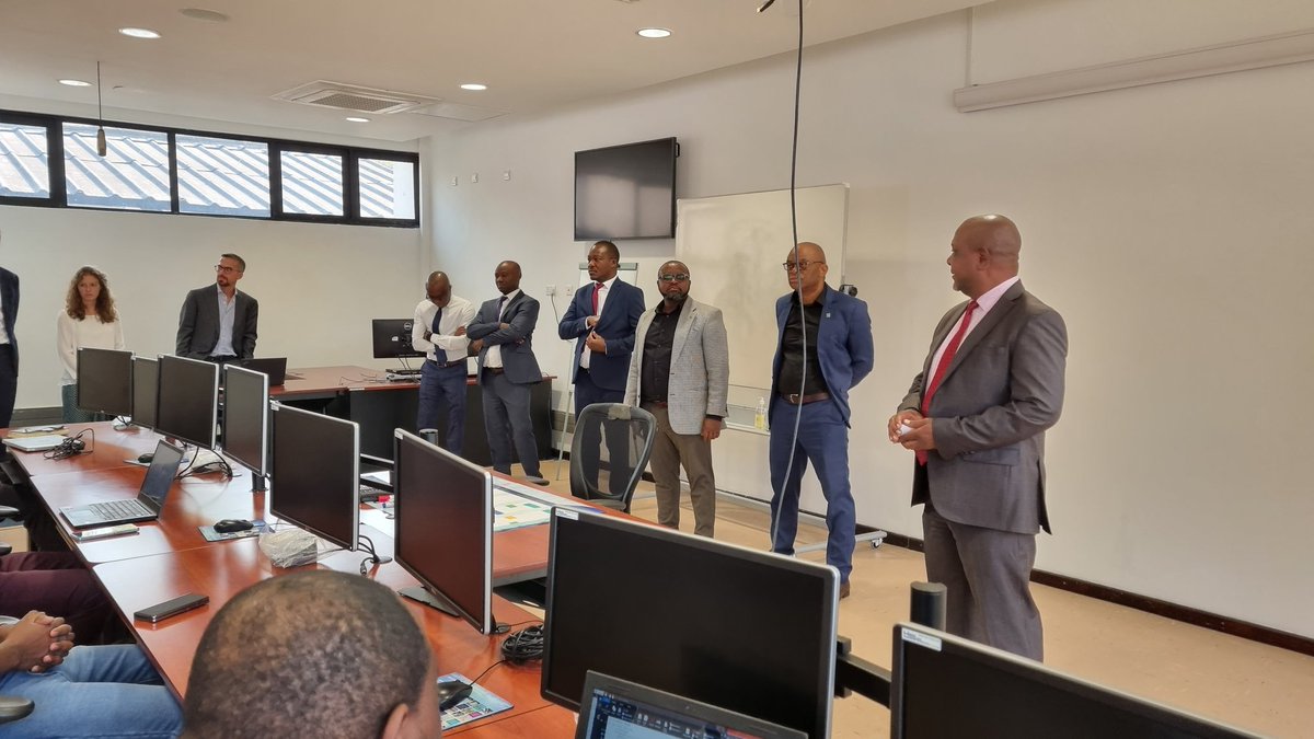 _KGRTC's tweet photo. Today we launched the following courses:
1. Risk and Safety of Photovoltaic Installation 
2. Grid Intergration of Renewable Energy Resources 
3. Geographical Information System for Energy Planning

We look forward to interactions this week as as we teach energy.

#weknowenergy https://t.co/YX6CKI3HtK