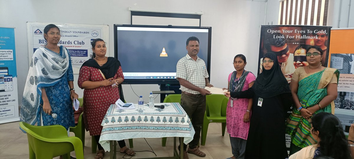 bis_madurai's tweet photo. On September 08, 2023, the BIS Standards Club of the Government College of Engineering, Bodi, Theni district held the Orientation program along with Standard writing competition for the students.
#bis #standard #standardclub https://t.co/h88IteCRa1