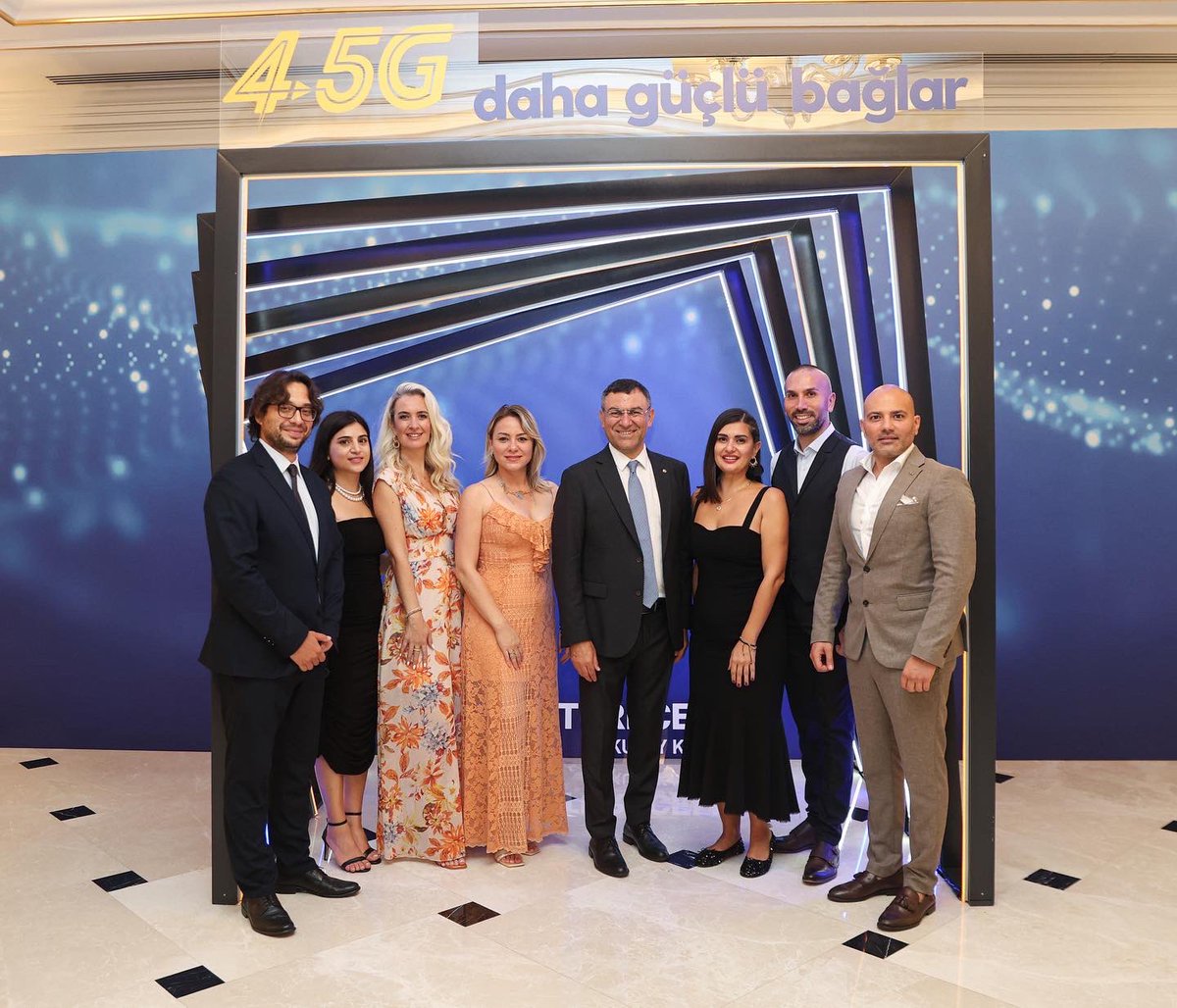 gulten's tweet photo. Turkcell’le 4.5G’ye bağlandık. KKTC’de yine bir ilki gerçekleştirmenin gururunu yaşıyoruz. Hepimize hayırlı olsun. Gecemiz de sonrasındaki @Buraymusic Buray konseri de harikaydı. Daha hep birlikte başaracağımız çok iş var 💛💙🌟🥰 @KKTCELL https://t.co/4b45vBJqg3