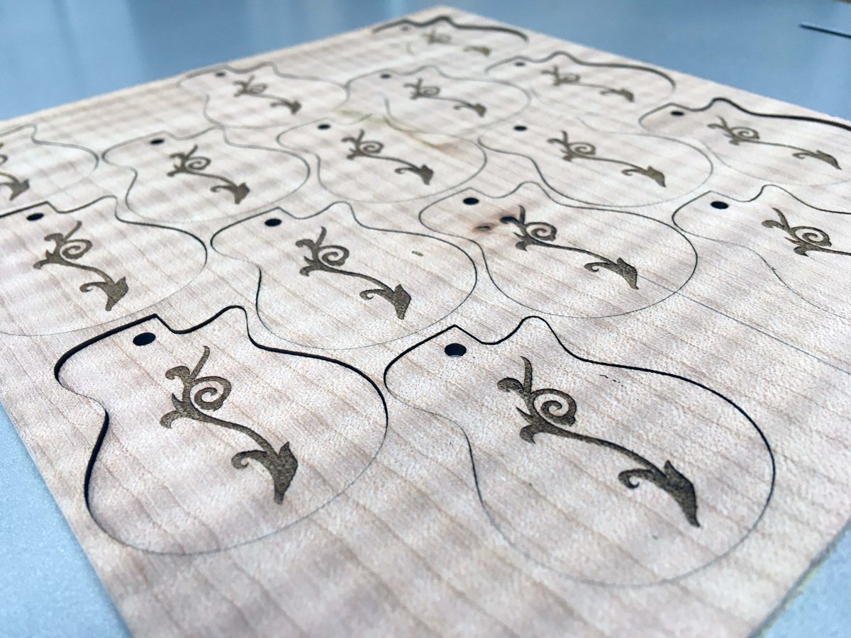 ESP学園(東京)ギタークラフト科 tweet media