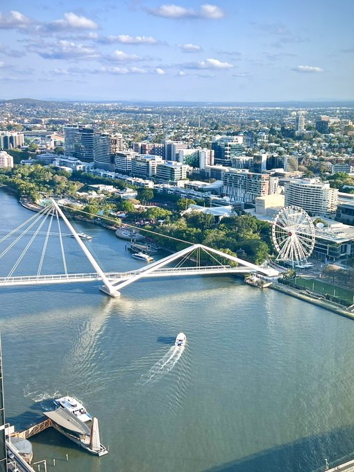 View from my new apartment in Brisbane City https://t.co/gEsylgxLdt<a href="/tag/mvsales"class="tags"><span>#mvsales</span></a>