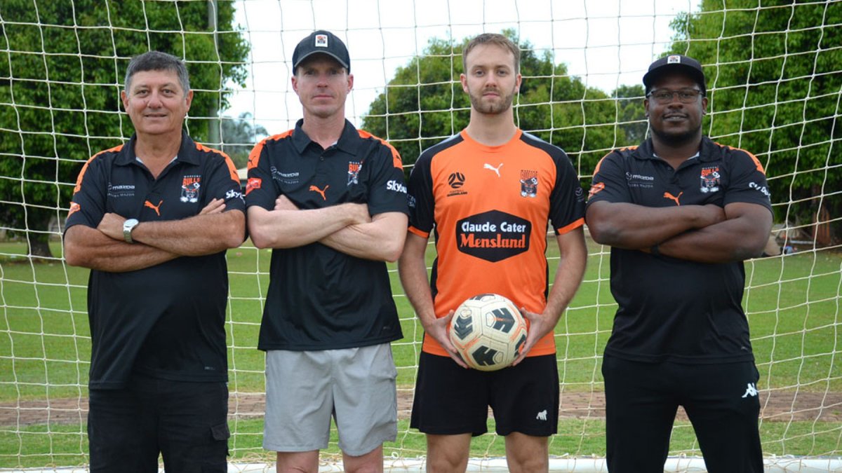 Th3Express's tweet image. MAREEBA’s best footballers are ready and raring to charge into Saturday's Far North and Gulf Football premier men’s grand final. theexpressnewspaper.com.au/bulls-ready-to…