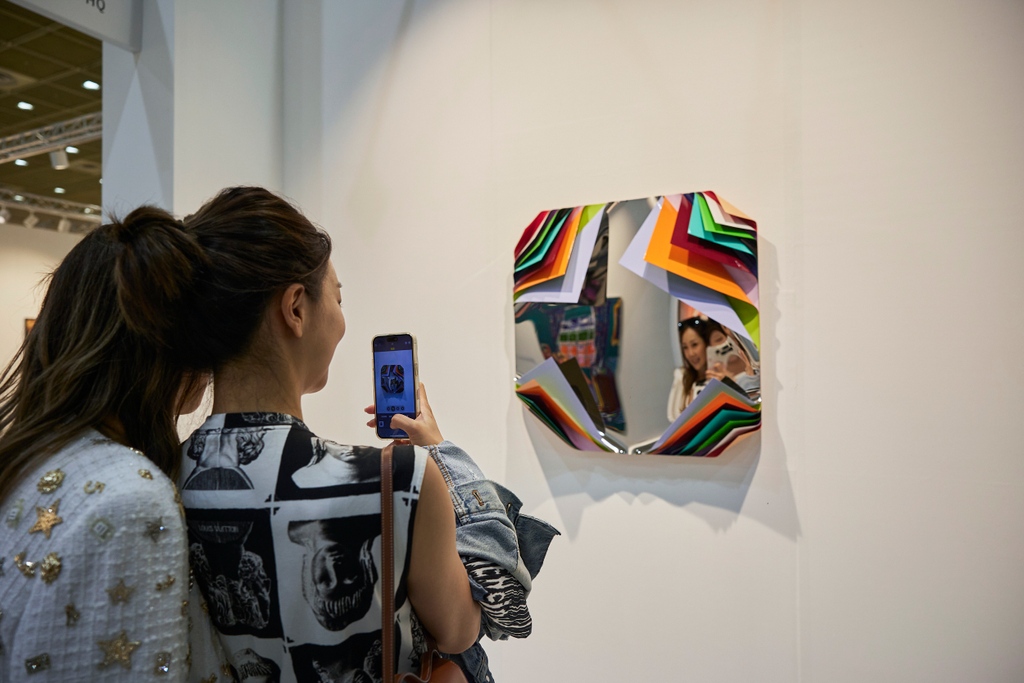 OculaArt tweet picture