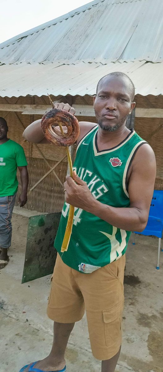 CRA_NGFarmForum's tweet photo. #AGBADOVOLUTION: The Legendary @RetsonTedheke01 wrote; One Farmer Can Feed a Home and If A Farmer Can Feed a Home, He or She Can Feed a Village and If He or She Can Feed a Village, The Farmer Can Feed A Town, A State and A Country! https://t.co/iNUImsOvYP