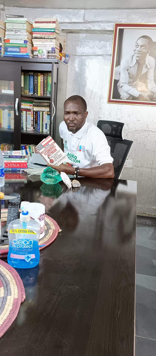 CRA_NGFarmForum's tweet photo. #AGBADOVOLUTION: The Legendary @RetsonTedheke01 wrote; One Farmer Can Feed a Home and If A Farmer Can Feed a Home, He or She Can Feed a Village and If He or She Can Feed a Village, The Farmer Can Feed A Town, A State and A Country! https://t.co/iNUImsOvYP