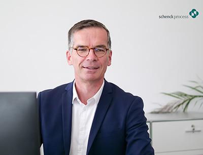 Konzentration auf Kerngeschäft: <a href="/Schenck_Process/">Schenck_Process</a> geht nach der Ausgliederung seiner Lebensmittelsparte in eine nachhaltigere Zukunft und fokussiert sich auf die Kernkompetenzen der Wäge- und Dosiertechnik. buff.ly/48aSNUZ