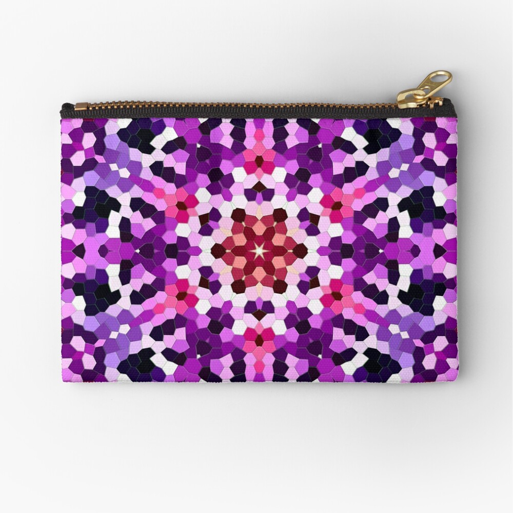 Searching for a #uniquegift for family, friends or yourself? How'bout this gorgeous #purple #zipperpouch?

Available in different sizes to put all the small stuff inside or use it on holiday as an #organizer

More here:
redbubble.com/people/kasapo/…

#BuyIntoArt #abstractart #giftideas