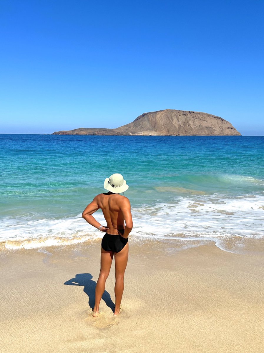 franvpp1's tweet photo. Lanzarote view https://t.co/OYYNIsfelA