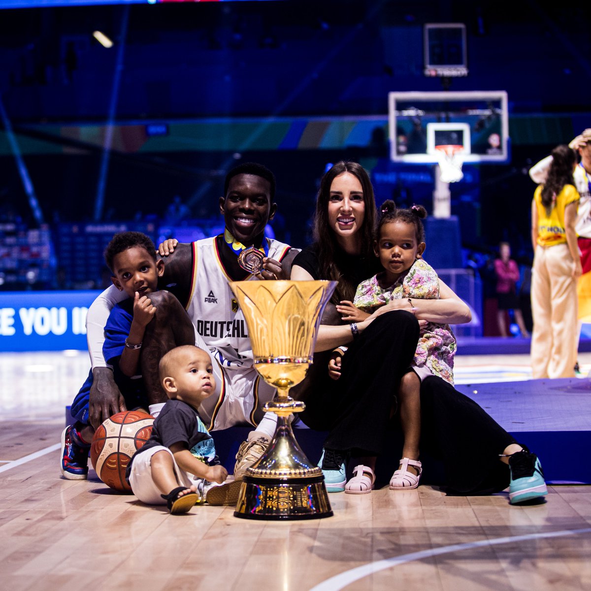 Husband.
Dad.
MVP.

#FIBAWC x #WinForDeutschland 🇩🇪