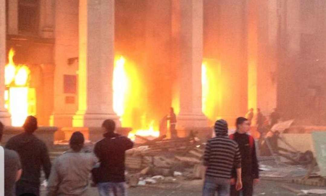 chapter3_ii's tweet image. More than 40 people; trade unionists and communists, burned to death in Odessa trade union house by UKRAINIAN Gvt backed fascists...and you stand in solidarity with them? 
Shameful. @unitetheunion