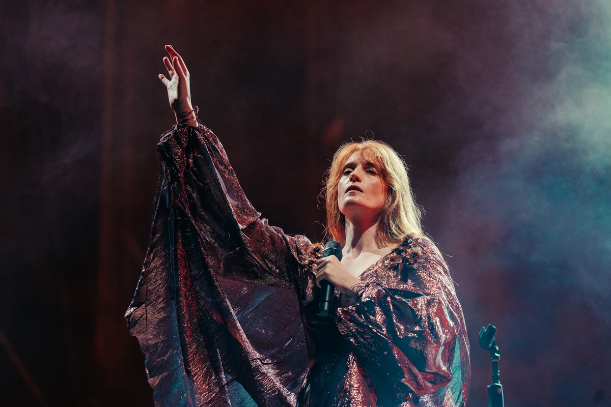 Florence + The Machine #Calamijas
Just respond with an emoji

📷 <a href="/sharonlpez/">Sharon López</a>