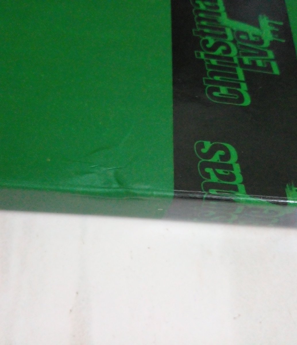 nayzi_izynblqs's tweet photo. WTS Unsealed Christmas Evel Stray Kids Album

💓RM20 (pm me if you want to nego)
💓CD included
💓Free shipping
😔9/10 have defect as shown in the those picture

help me to retweet this😊 thank you
@pasarstraykids @stayMYtrade @min2minshop @skzmalaysia @mykpopmall @SKZMarketMY https://t.co/IqgHS6Og2X
