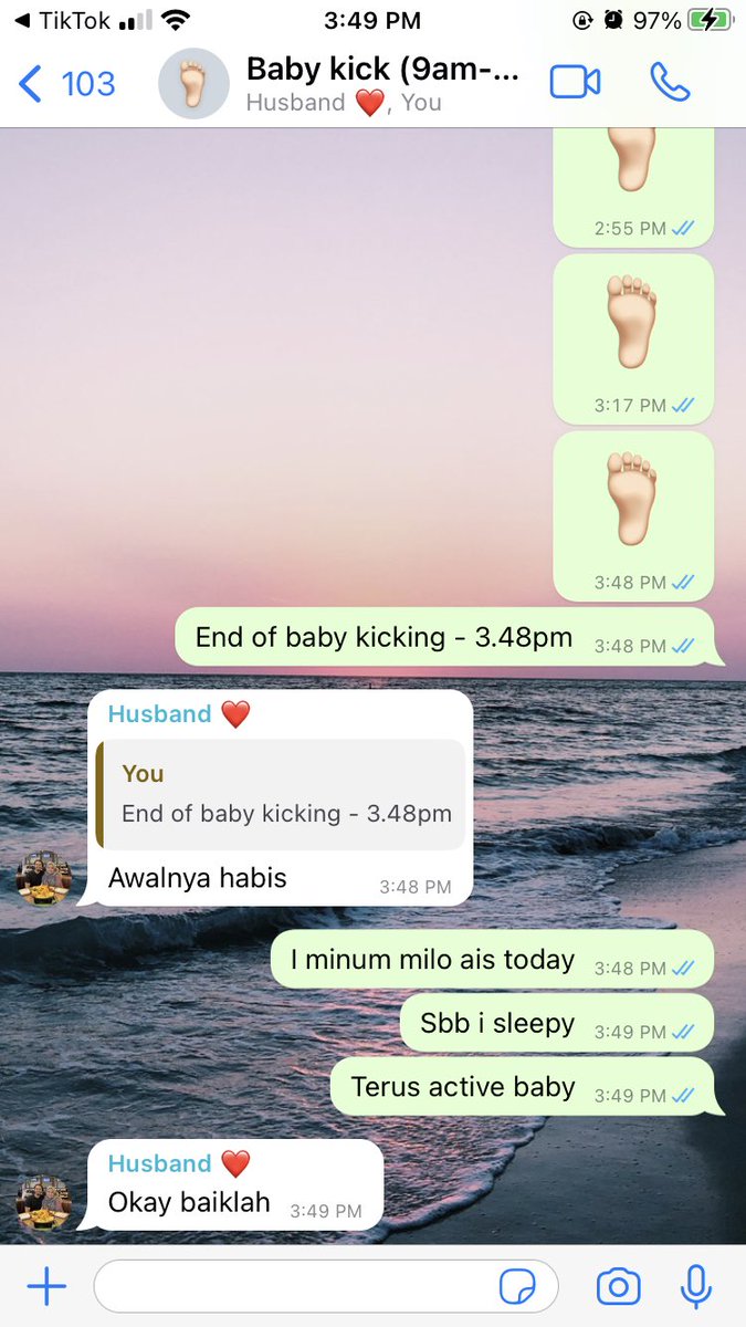 narshAli's tweet photo. Mal terus tak cakap banyak. Sbb anak dia mmg ikut pe'el dia kalau dpt faveret mal. https://t.co/mF8gIFBTyl