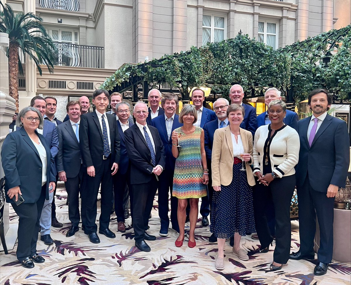 EPRA was very pleased to welcome a delegation of property association executives from Europe, the US, Canada &amp; Japan at the #EPRA Annual Conference in London last week. We appreciate the exchange on our sector’s strategical priorities on a global level. #EPRAConf