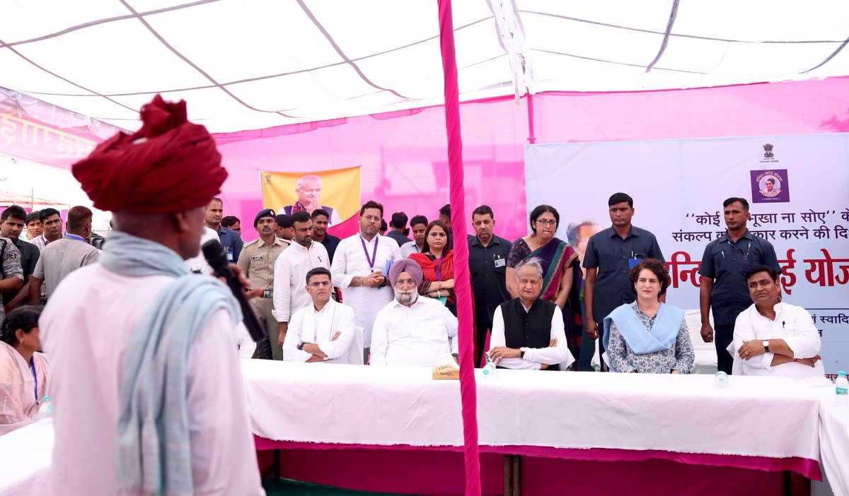 राजस्थान की कांग्रेस सरकार महंगाई से राहत दिलाने के लिए कैंप लगाकर जनता की मदद कर रही है। राजस्थान ने देश में पहली बार स्वास्थ्य का अधिकार लागू किया है। न्यूनतम आय गारंटी कानून, 8 रू में भरपेट भोजन देने वाली इंदिरा रसोई, गिग वर्कर्स एक्ट, शहरी रोजगार गांरटी योजना और स्मार्टफोन