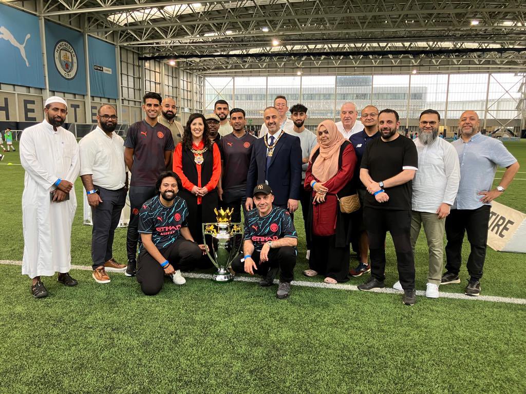 Yasmine_Dar's tweet image. 🌟 Had a blast at the Community Football coaching day with @ManCityFC &amp;amp; Street Work Soccer Academy! 😃⚽️ The young players showcased incredible talent and skills. 🙌 #FootballCommunity #FutureStars #SkillsOnDisplay