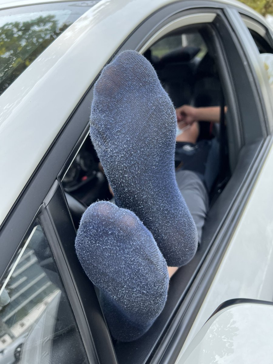 有一点点味道的袜脚