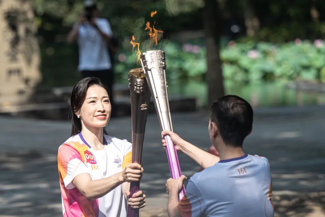 zhejianglinhai's tweet image. The 19th Asian Games torch relay kicked off on Friday in the host city Hangzhou.   The torch relay will last until September 20 in 11 cities across Zhejiang province.   #Hangzhou #AsianGames #TorchRelay #Zhejiang #HangzhouAsianGames